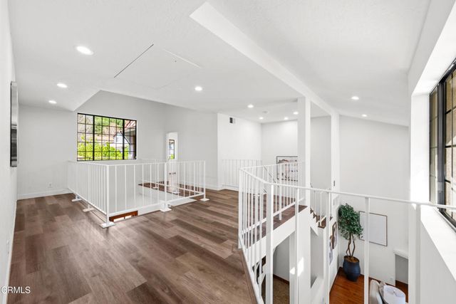 3851 4th Avenue, Glendale, CA 91214