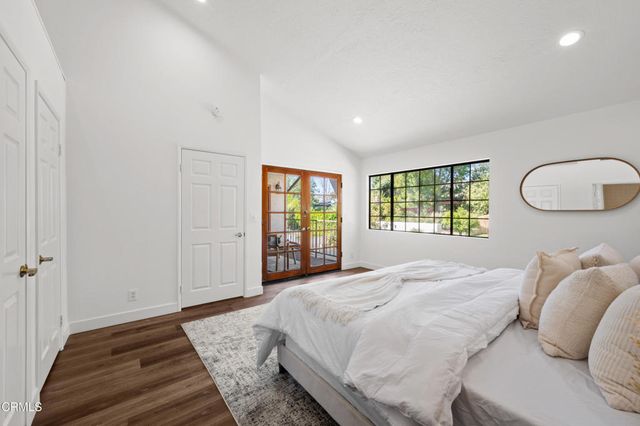 3851 4th Avenue, Glendale, CA 91214