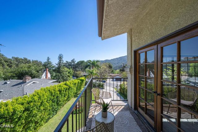 3851 4th Avenue, Glendale, CA 91214