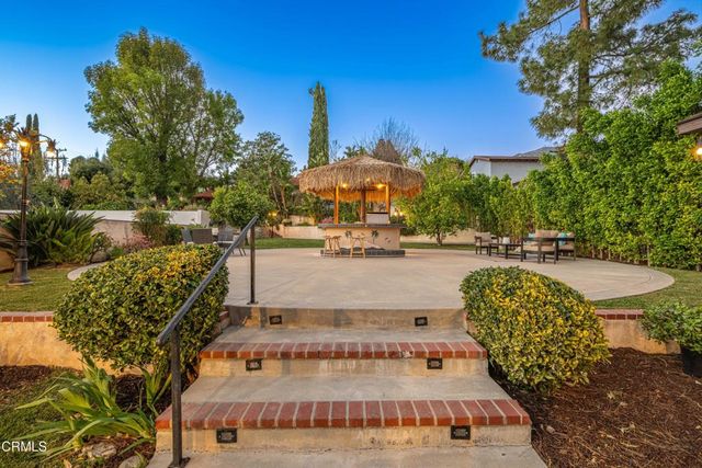 3851 4th Avenue, Glendale, CA 91214