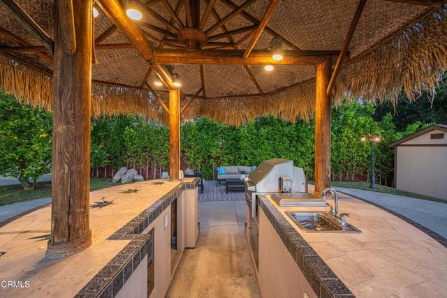 3851 4th Avenue, Glendale, CA 91214