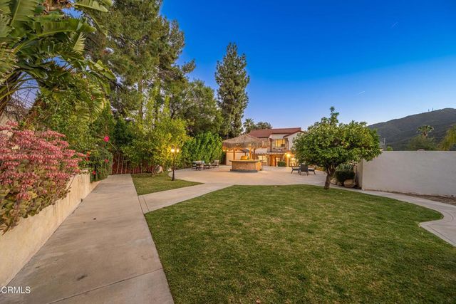 3851 4th Avenue, Glendale, CA 91214