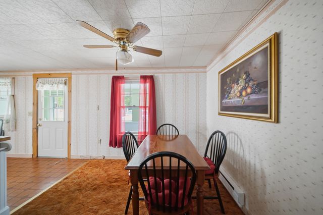 28 New Dunstable Road, Nashua, NH 03060