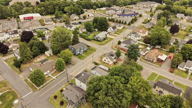 28 New Dunstable Road, Nashua, NH 03060