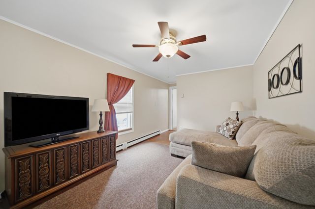28 New Dunstable Road, Nashua, NH 03060