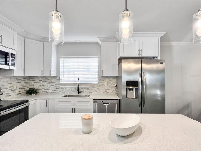 1008 37TH STREET W, Bradenton, FL 34205