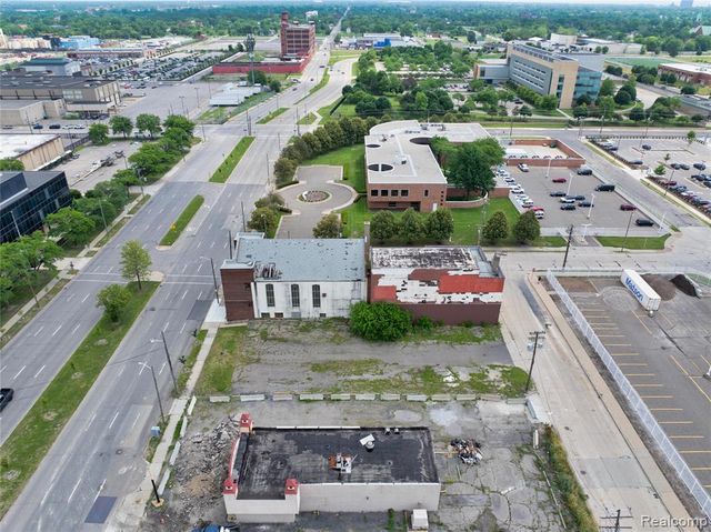 1042 E Warren Avenue, Detroit, MI 48207