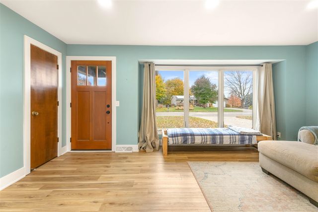 2754 Fairbrook Drive, Jenison, MI 49428