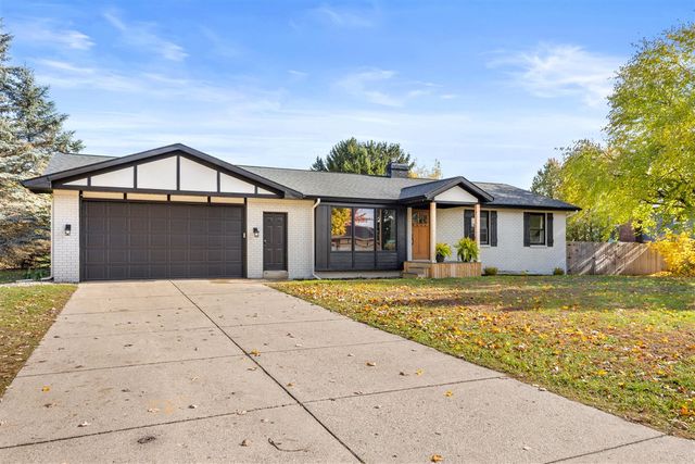 2754 Fairbrook Drive, Jenison, MI 49428