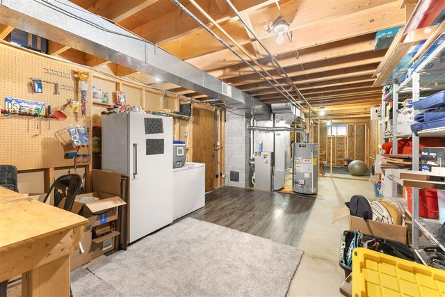 2754 Fairbrook Drive, Jenison, MI 49428