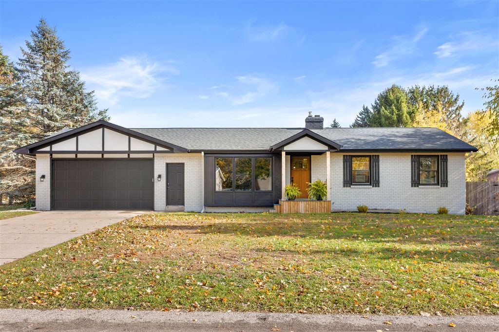 2754 Fairbrook Drive, Jenison, MI 49428
