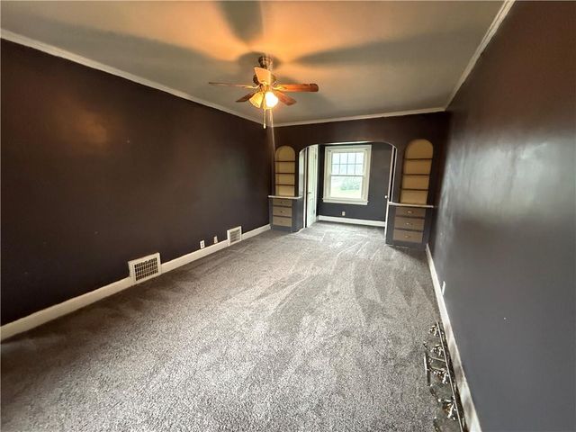 1922 Main Street, Lexington, MO 64067