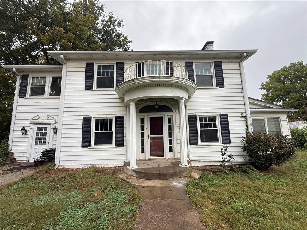 1922 Main Street, Lexington, MO 64067