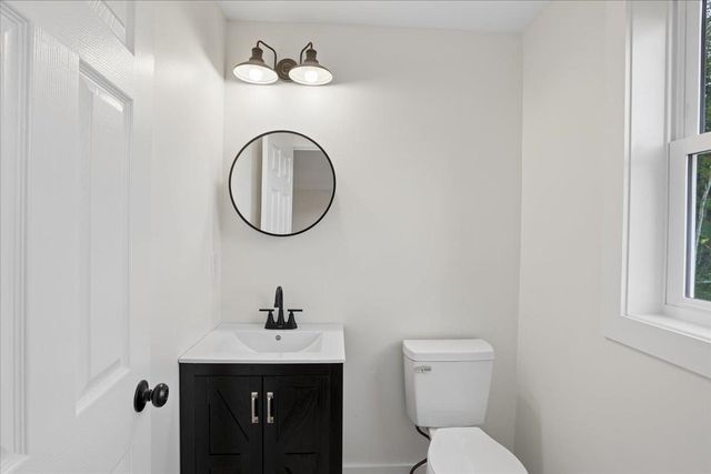 725 Route 129, Loudon, NH 03307