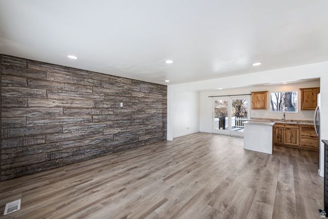 9822 S DARIN DR, Sandy, UT 84070