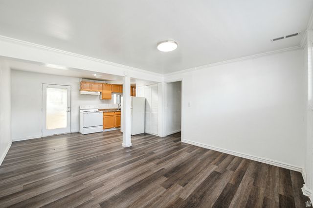 9822 S DARIN DR, Sandy, UT 84070