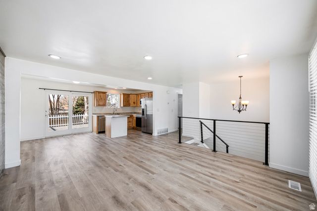 9822 S DARIN DR, Sandy, UT 84070