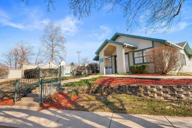 2700 Green Mountain Drive, 6-1, Branson, MO 65616