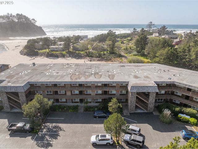 48988 S Hwy 101 130, Neskowin, OR 97149