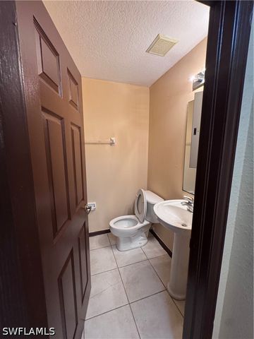 7675 Meadow Lakes dr 1203, Naples, FL 34104