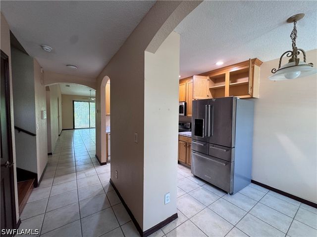 7675 Meadow Lakes dr 1203, Naples, FL 34104