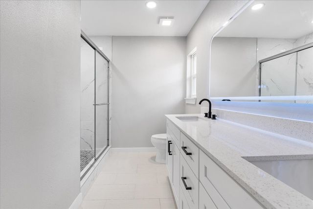 706 W Five Mile Parkway, Dallas, TX 75224