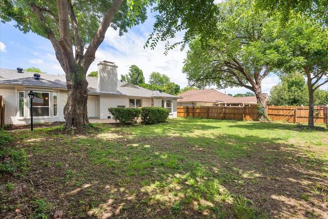 706 W Five Mile Parkway, Dallas, TX 75224