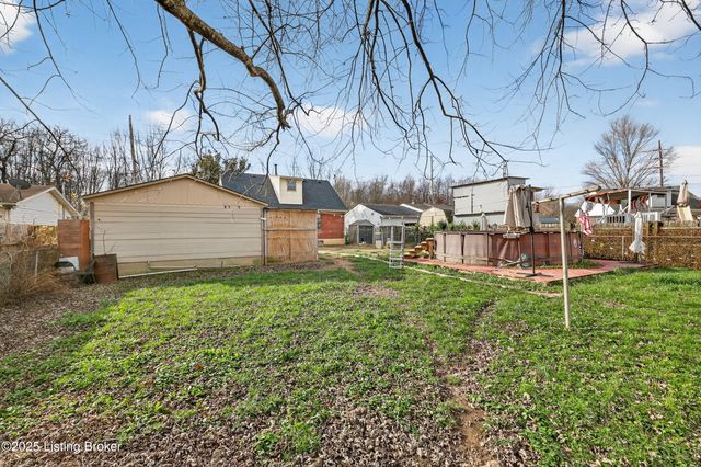 7019 Ashby Ln Ln, Louisville, KY 40272