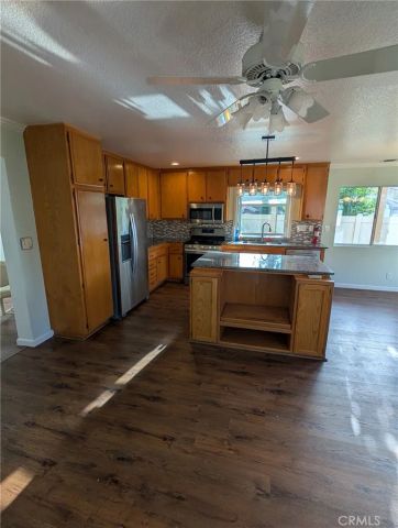886 OAKLAND HILLS, Banning, CA 92220