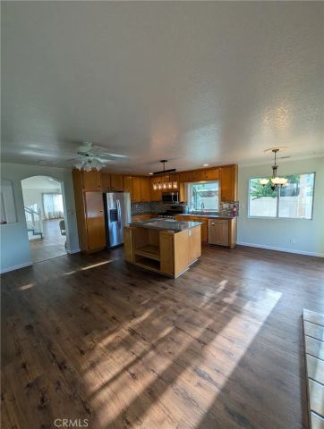 886 OAKLAND HILLS, Banning, CA 92220