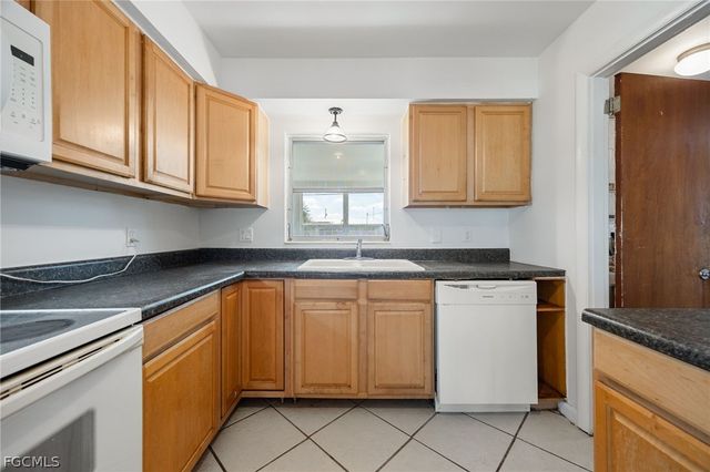 136 Coolidge AVE, Lehigh Acres, FL 33936