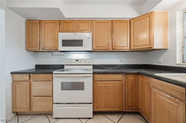 136 Coolidge AVE, Lehigh Acres, FL 33936