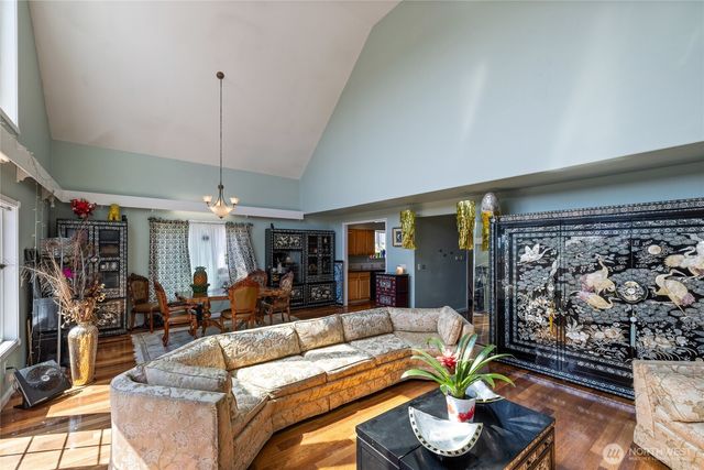 3565 E M Street, Tacoma, WA 98404