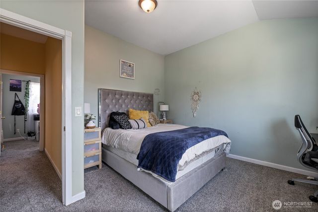 3565 E M Street, Tacoma, WA 98404