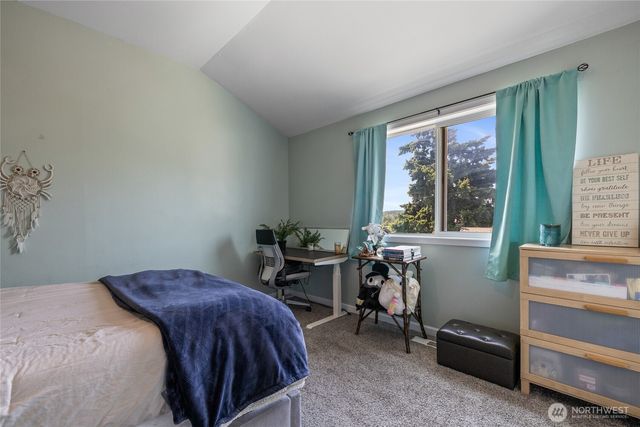 3565 E M Street, Tacoma, WA 98404