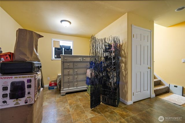 3565 E M Street, Tacoma, WA 98404