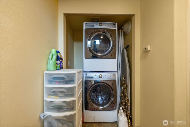 3565 E M Street, Tacoma, WA 98404