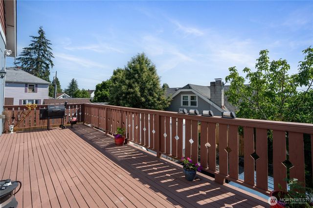 3565 E M Street, Tacoma, WA 98404