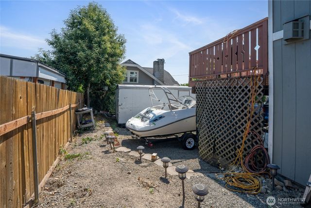 3565 E M Street, Tacoma, WA 98404