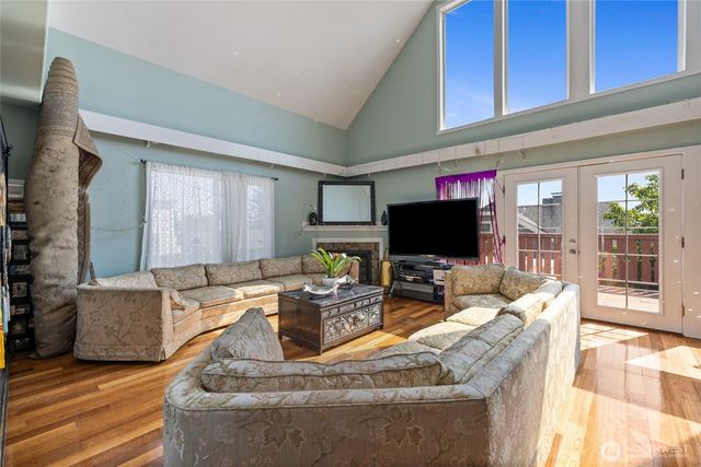 3565 E M Street, Tacoma, WA 98404