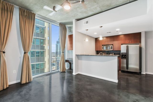 415 Church St Apt 2107, Nashville, TN 37219