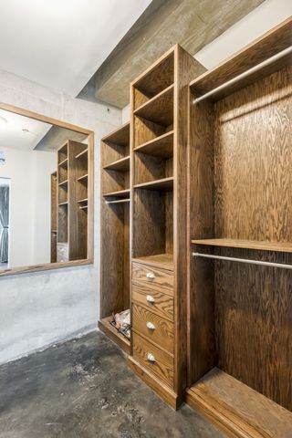 415 Church St Apt 2107, Nashville, TN 37219