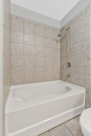 415 Church St Apt 2107, Nashville, TN 37219