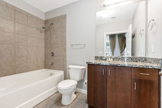 415 Church St Apt 2107, Nashville, TN 37219