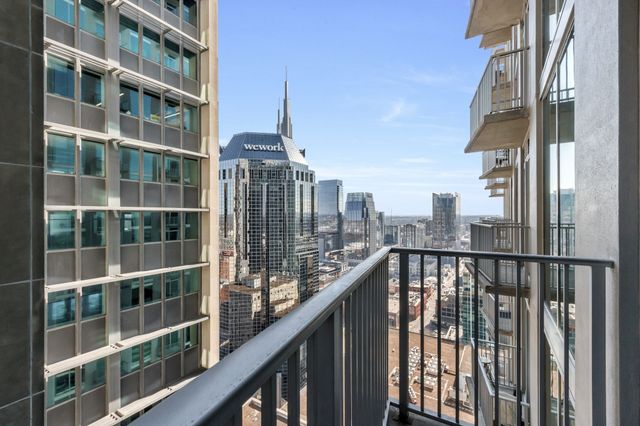 415 Church St Apt 2107, Nashville, TN 37219