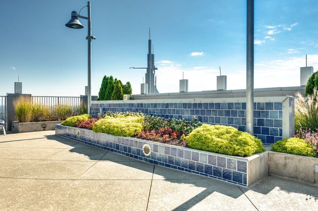 415 Church St Apt 2107, Nashville, TN 37219