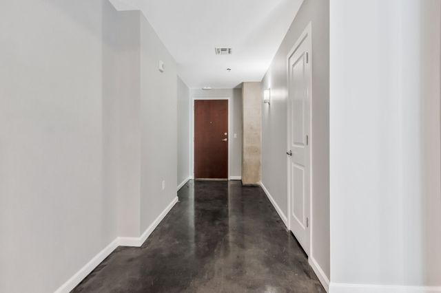 415 Church St Apt 2107, Nashville, TN 37219