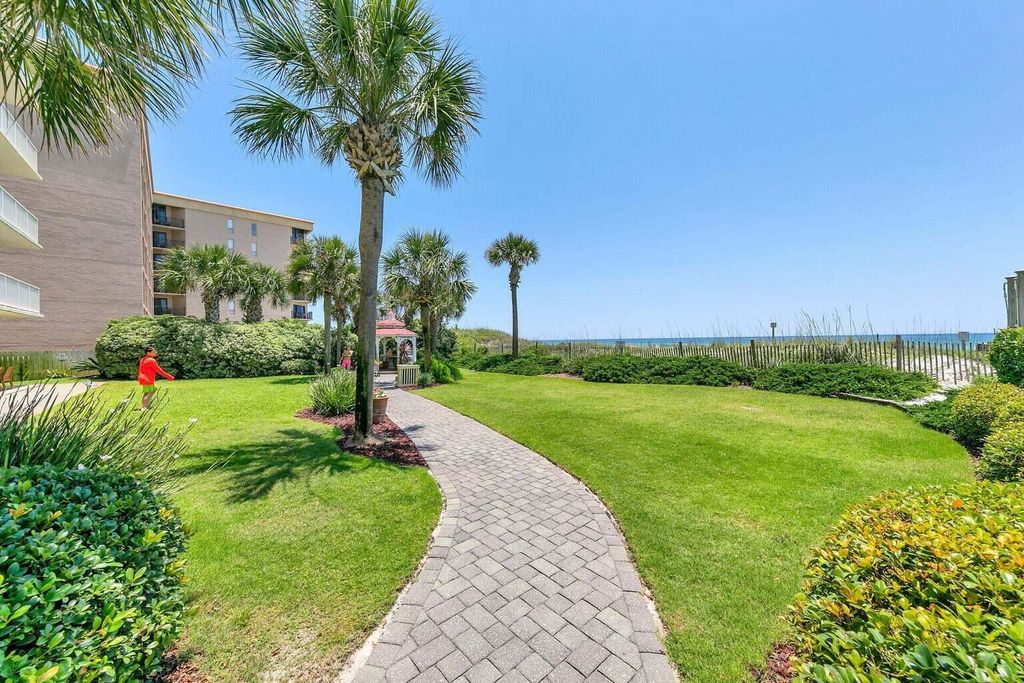 Image 2 of property listing at 590 Santa Rosa Boulevard 103, Fort Walton Beach, FL 32548