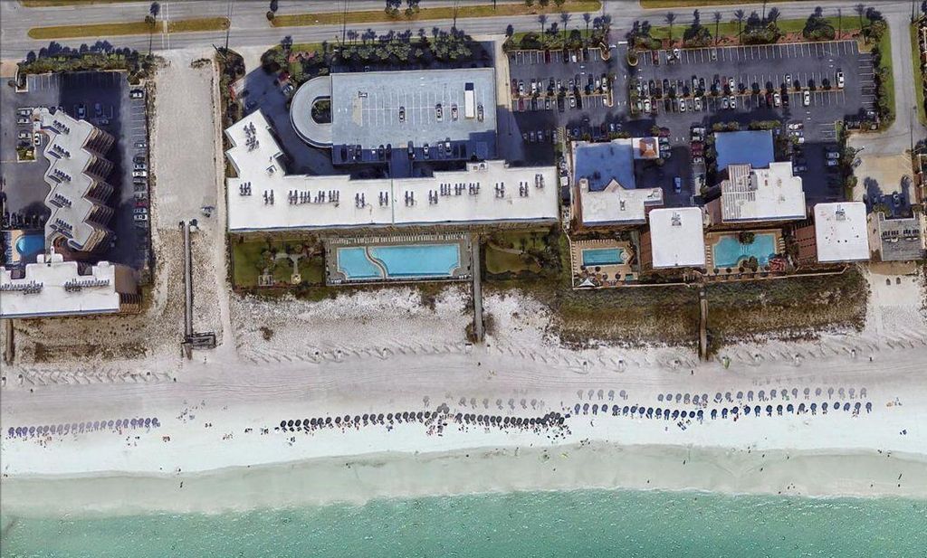 Image 7 of property listing at 590 Santa Rosa Boulevard 103, Fort Walton Beach, FL 32548