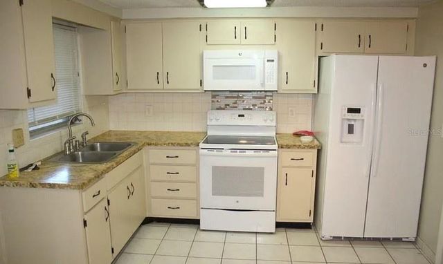 3742 DARLINGTON ROAD, Holiday, FL 34691